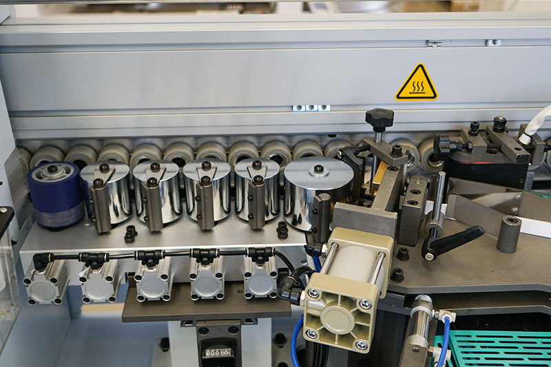 全自動(dòng)封邊機(jī)